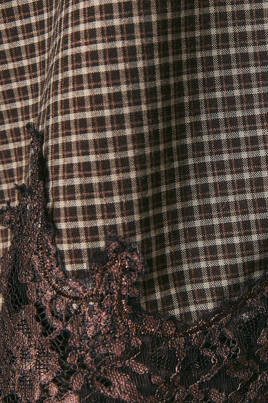 ELASTIC WAIST LACE TRIM DETAIL SHORTS