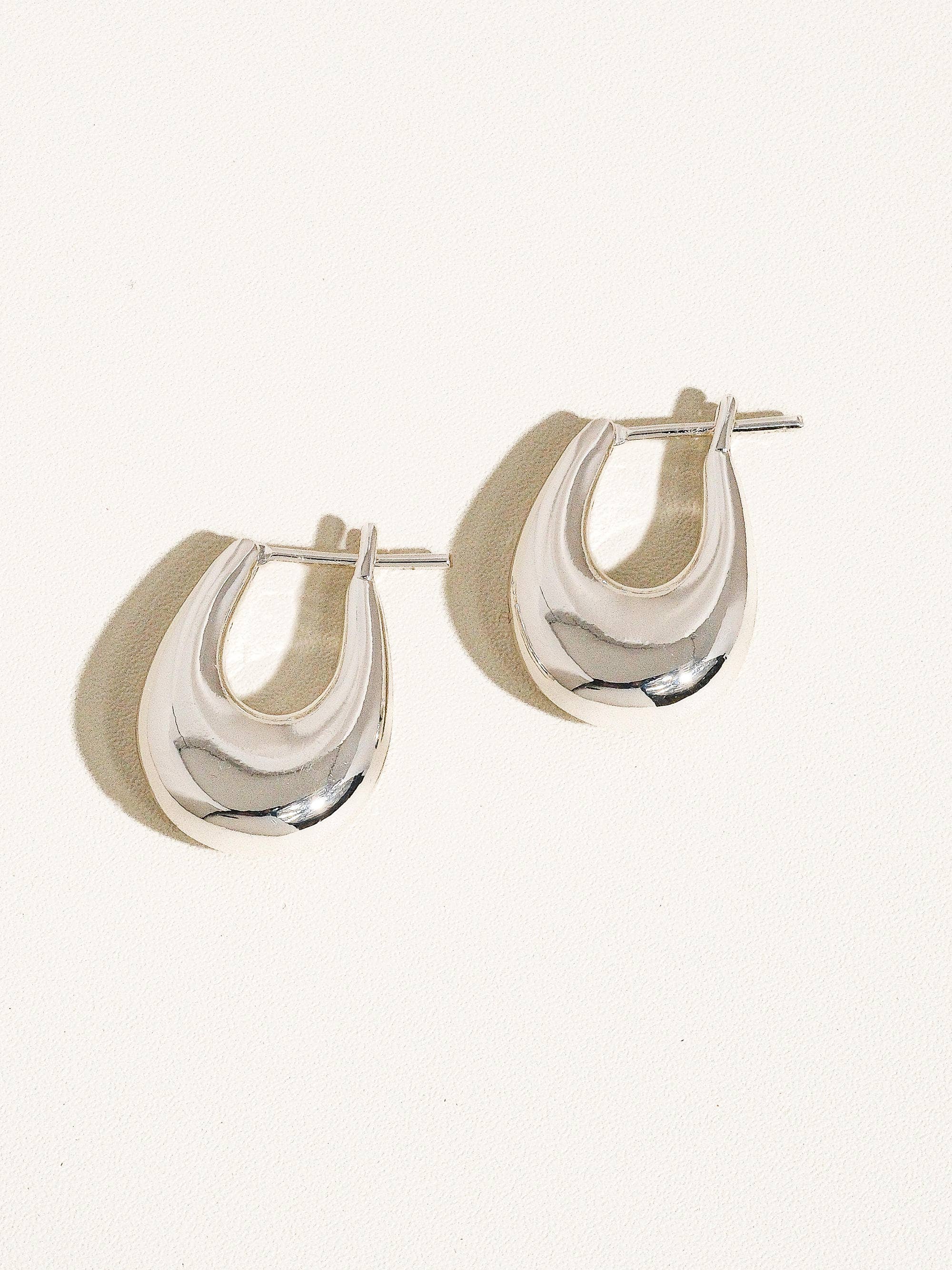Sweetheart Droplet Earring
